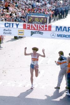 Herbert Steffny - New York City Marathon 1984 - Hitzeschlacht bei 25C und 90% Luftfeuchte im November - sensationelle Überraschung Platz drei beim dritten Marathon !