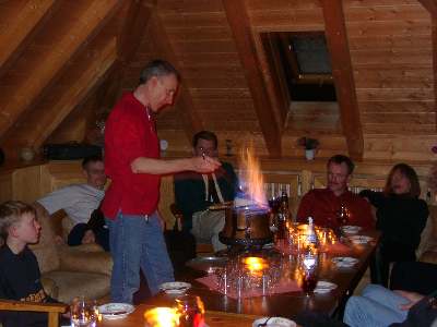 Im gemtlichen Gemeinschaftsraum unterm Dach knnen wir eine Feuerzangenbowle nicht ausschlieen...