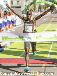 Edwin Kiyeng siegt souvern in 2:11:34 Stunden